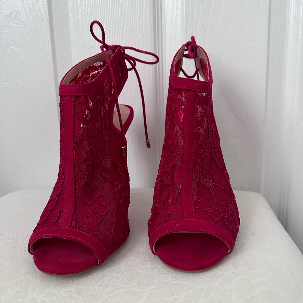 Atmosphere Lace Heels Burgundy Size 7